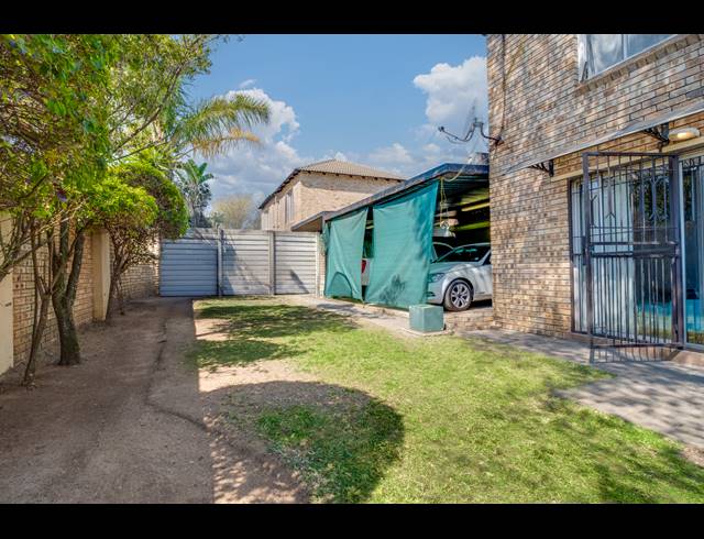 2 BEDROOM APARTMENT FOR SALE IN ALLEN'S NEK